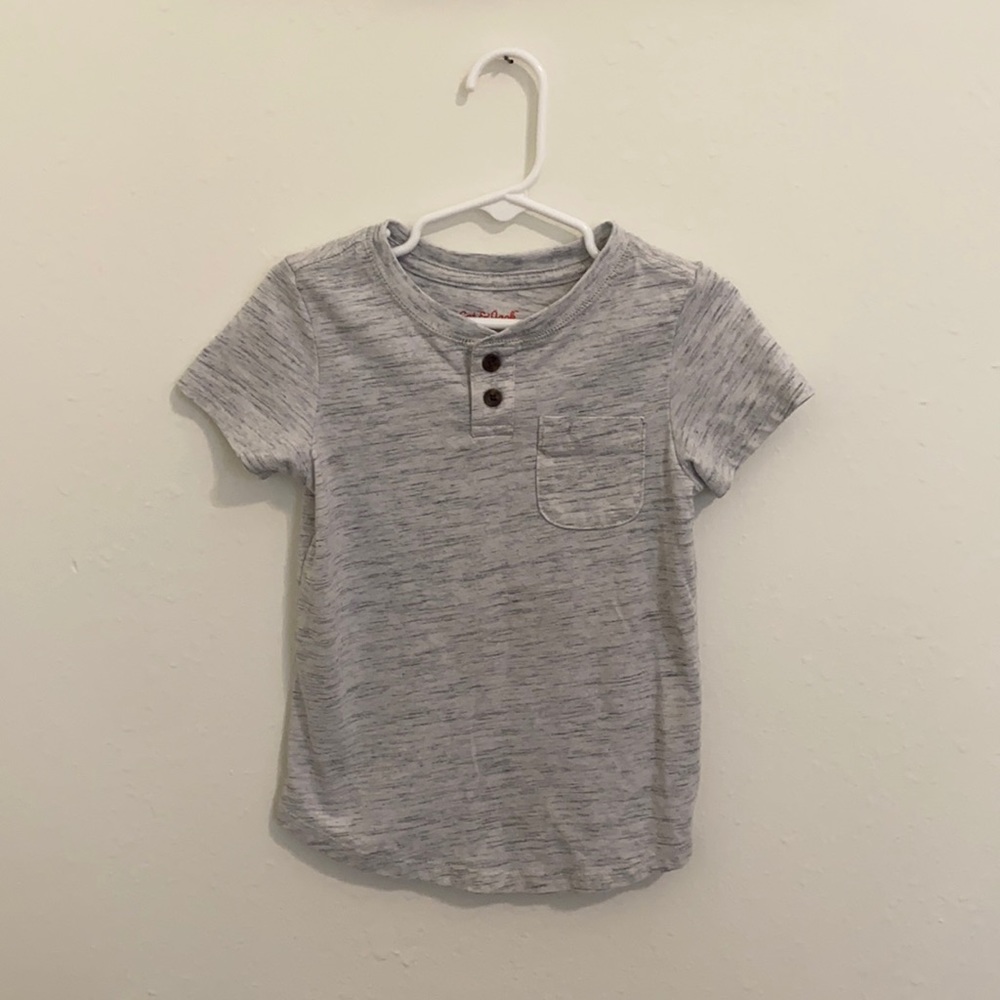 Boys shirt size 3T